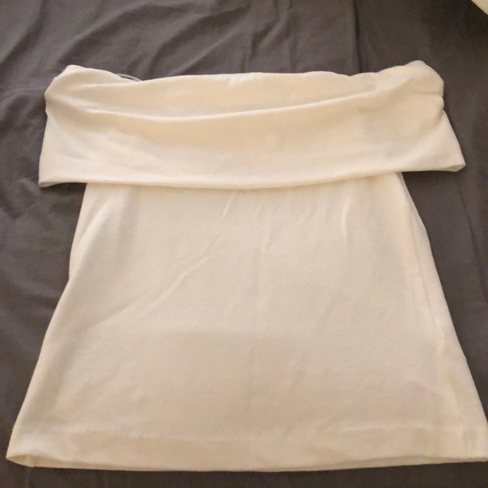 Club Monaco White off the shoulder top